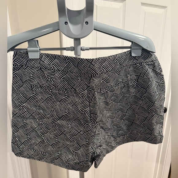 Navy and White Women's Patterned Shorts - Picture 2 of 4